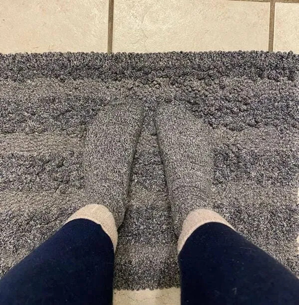 What Is Going On Here? (25 pics)