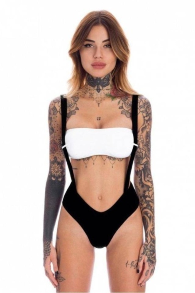 Tattooed Girls (21 pics)