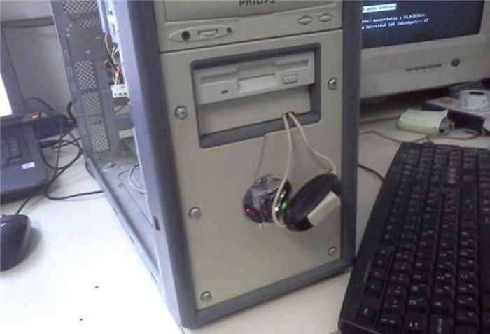 Redneck Inventions And Repairs (25 pics)