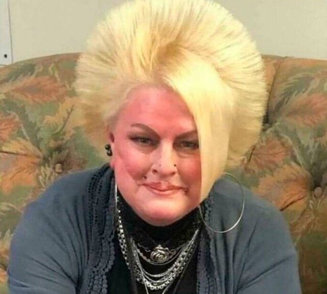 Awful Haircuts (23 pics) Awful Haircuts (23 pics)
