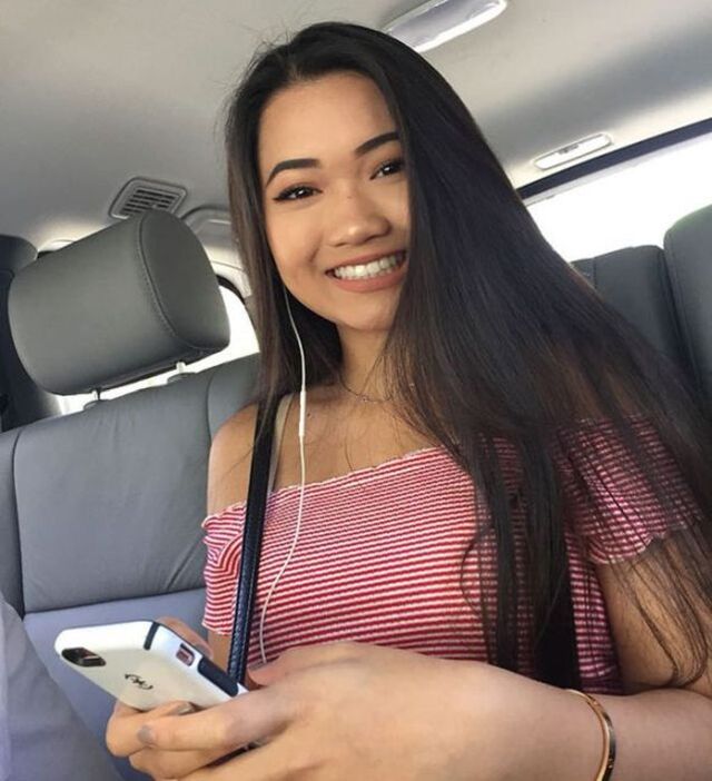 Asian Girls (21 pics)