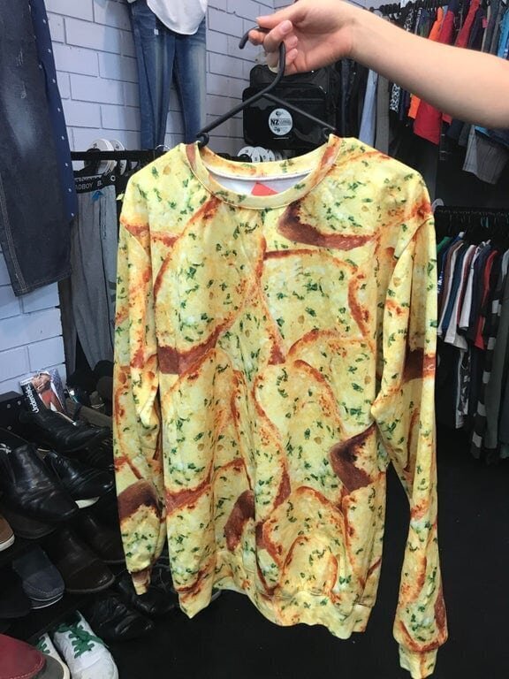 Strange Finds In Thrift Shops (15 pics)