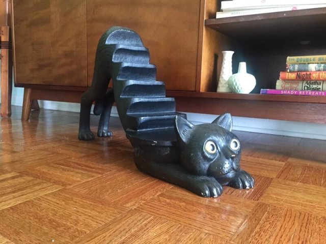 Strange Finds In Thrift Shops (15 pics)