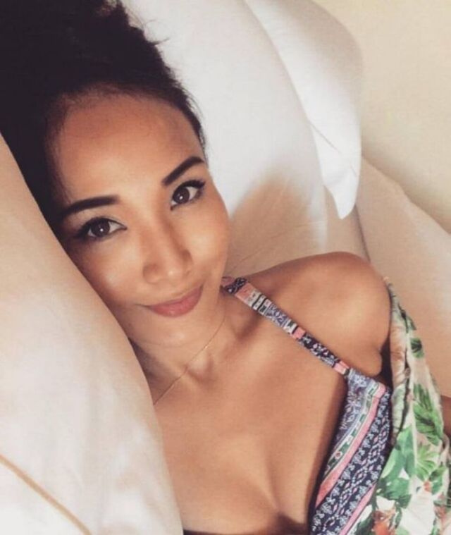 Asian Girls (21 pics)