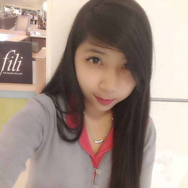 Asian Girls (21 pics)