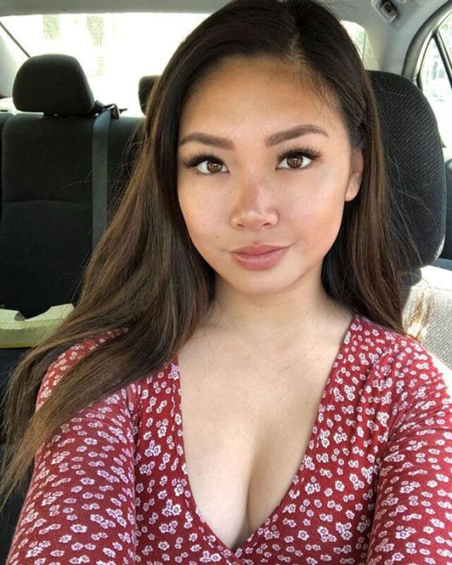 Cute Girls (21 pics)