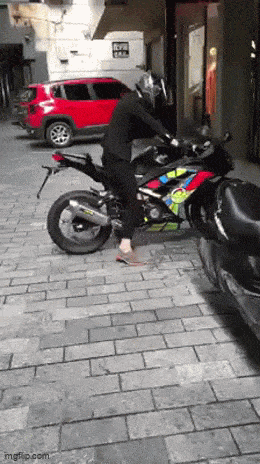 Acid GIFs, July 3 (29 gifs)