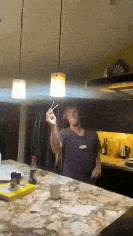 Acid GIFs, July 3 (29 gifs)