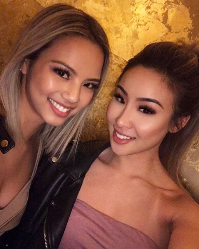 Asian Girls (19 pics)
