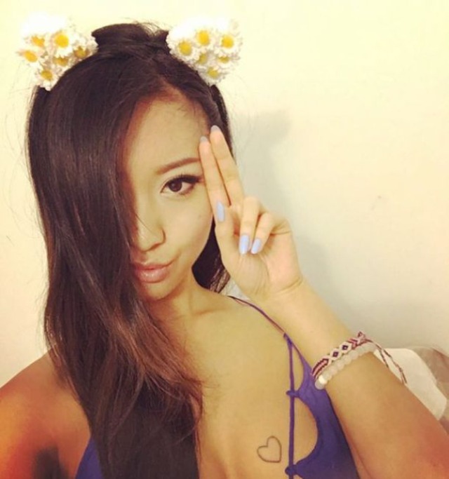 Asian Girls (19 pics)