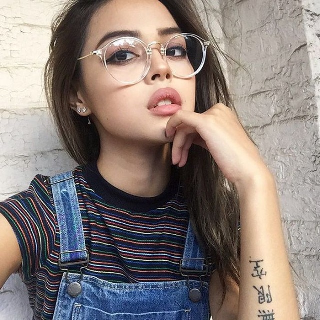 Asian Girls (19 pics)
