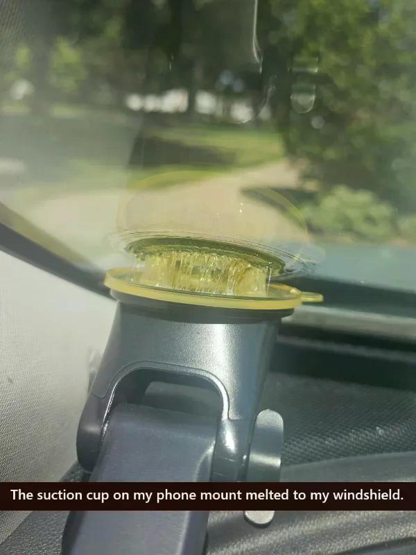 Bad Days Happen (23 pics)