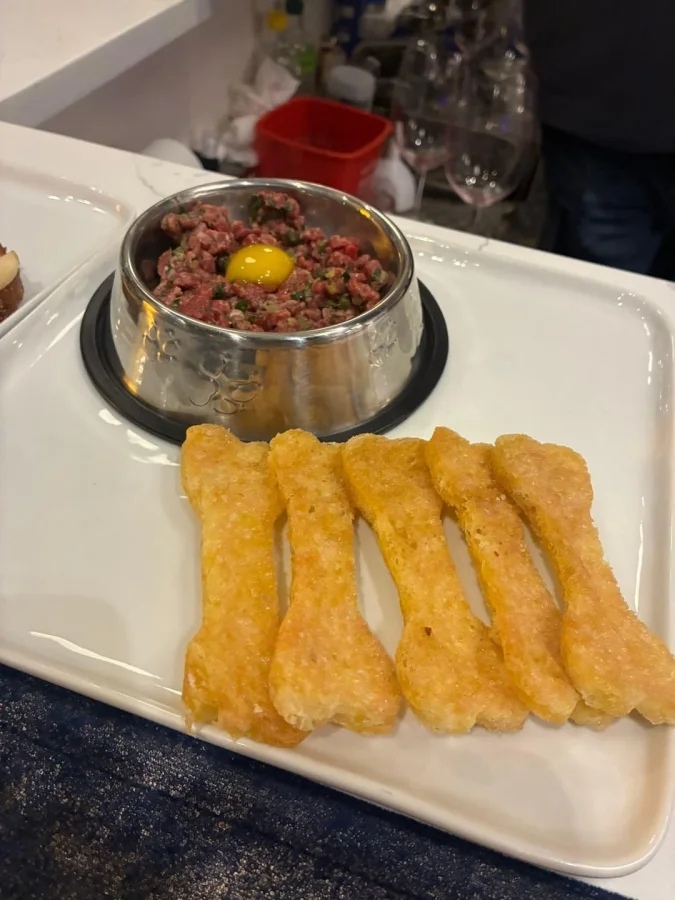 Crazy Food Serving (21 pics)