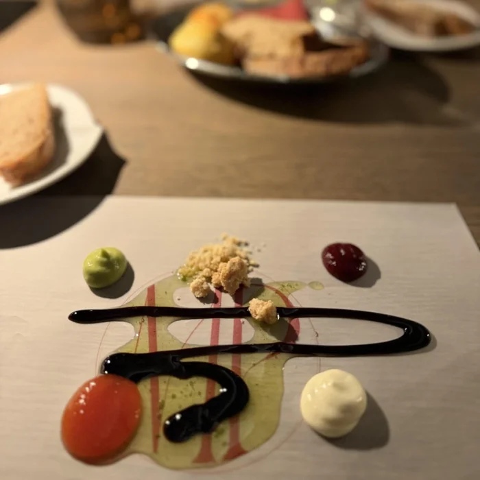 Crazy Food Serving (21 pics)
