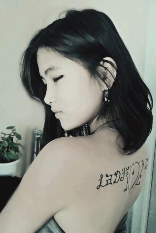 Asian Girls (21 pics)