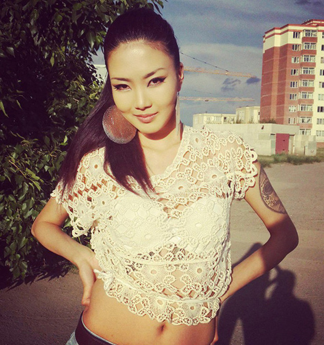 Asian Girls (21 pics)