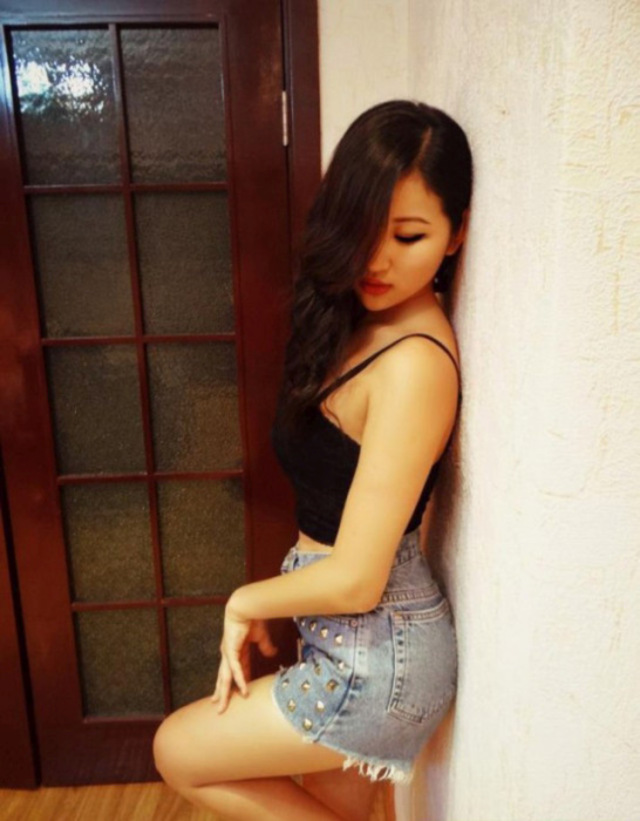 Asian Girls (21 pics)