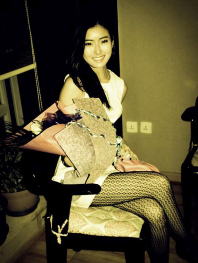 Asian Girls (21 pics)