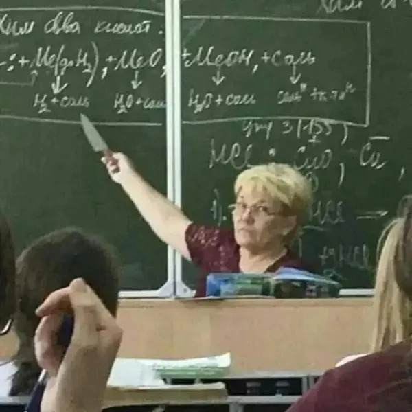 What Is Going On Here? (25 pics)