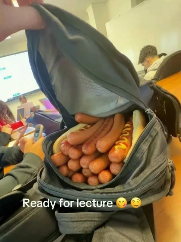 What Is Going On Here? (25 pics)