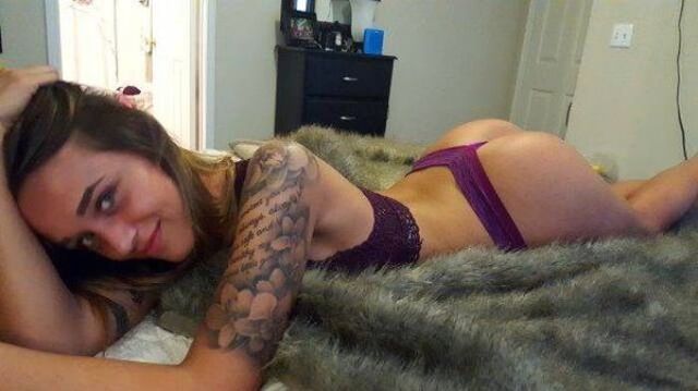 Rear View (21 pics)