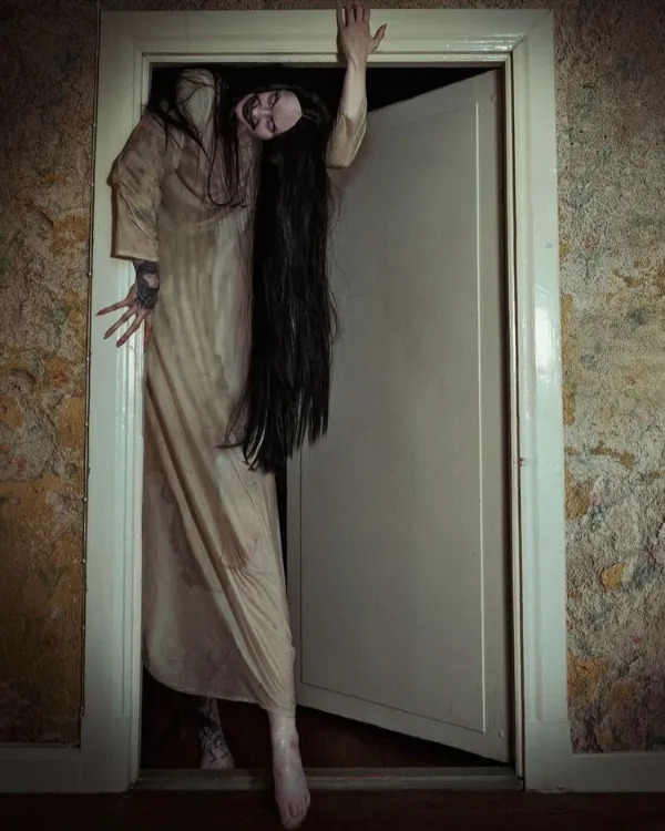 Creepy Photos (25 pics)