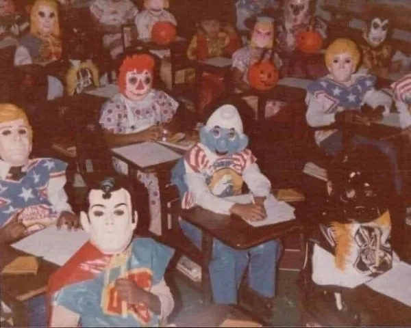 Creepy Photos (25 pics)