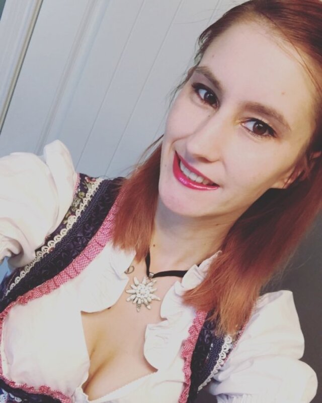 Redhead Girls (21 pics)