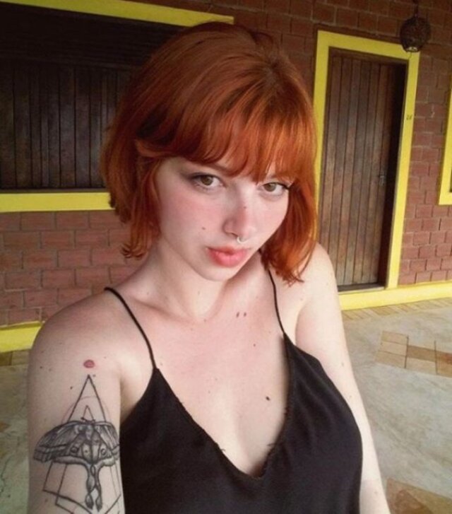 Redhead Girls (21 pics)