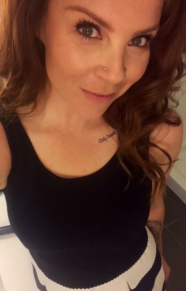 Redhead Girls (21 pics)