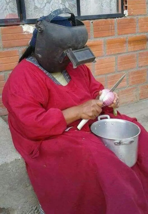 What Is Going On Here? 25 pics) What Is Going On Here? 25 pics)