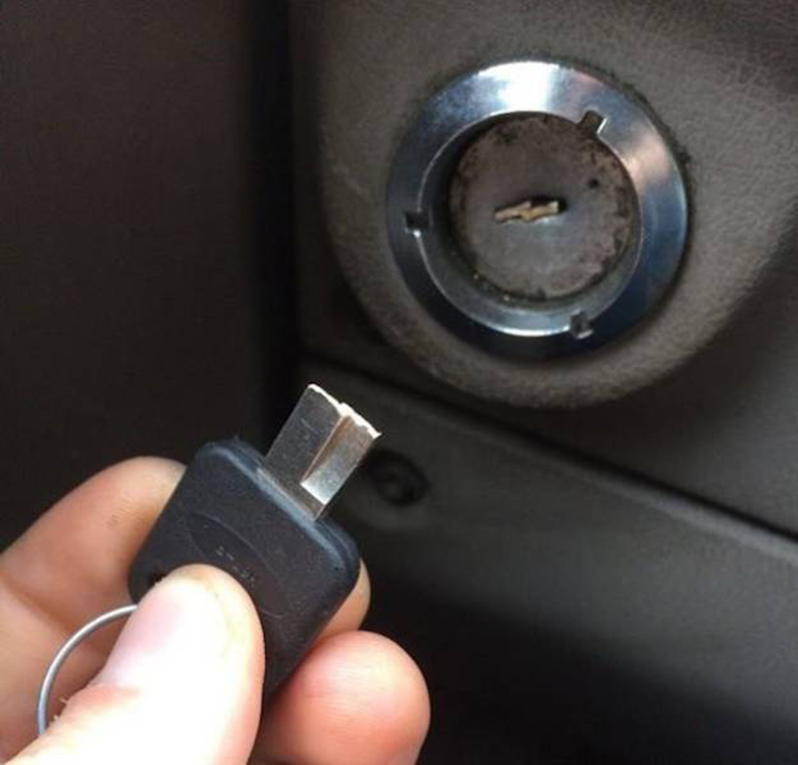 Bad Days Happen (23 pics)
