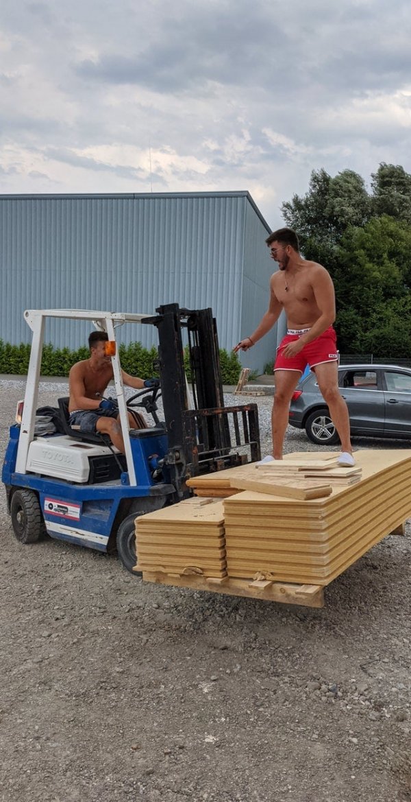 They Don't Care About Safety (15 pics)