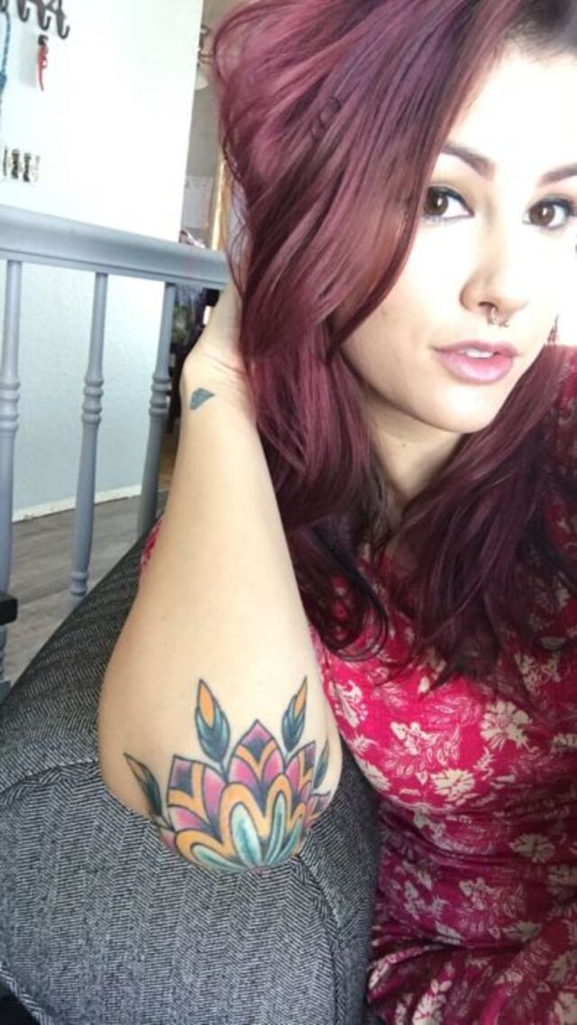 Tattooed Girls (21 pics)