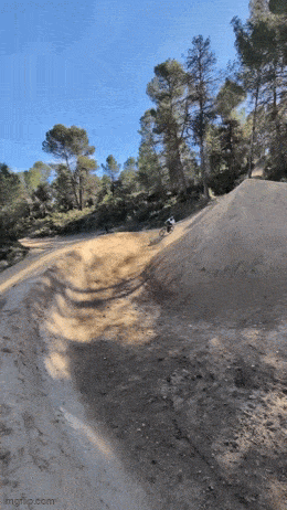 Acid GIFs, July 16 (25 gifs) Acid GIFs, July 16 (25 gifs)