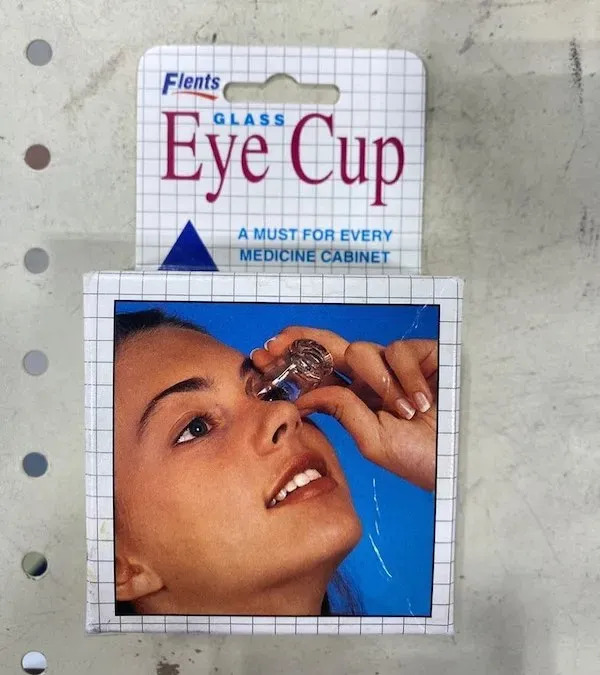 Weird Finds In Thrift Shops (25 pics)