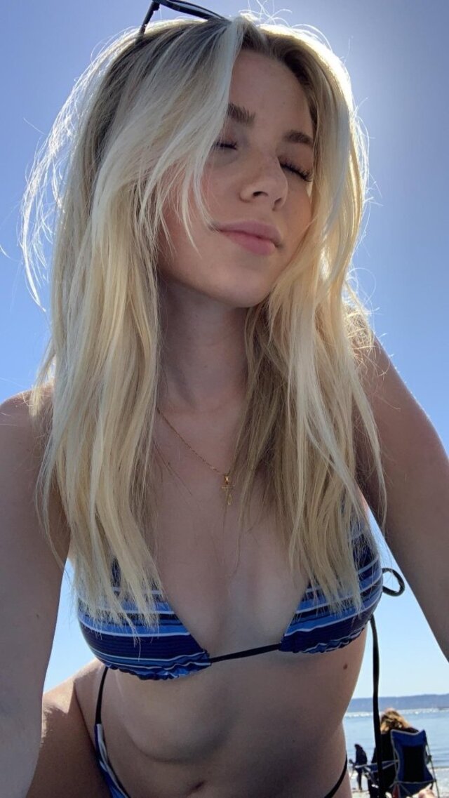 Slim Girls (21 pics)