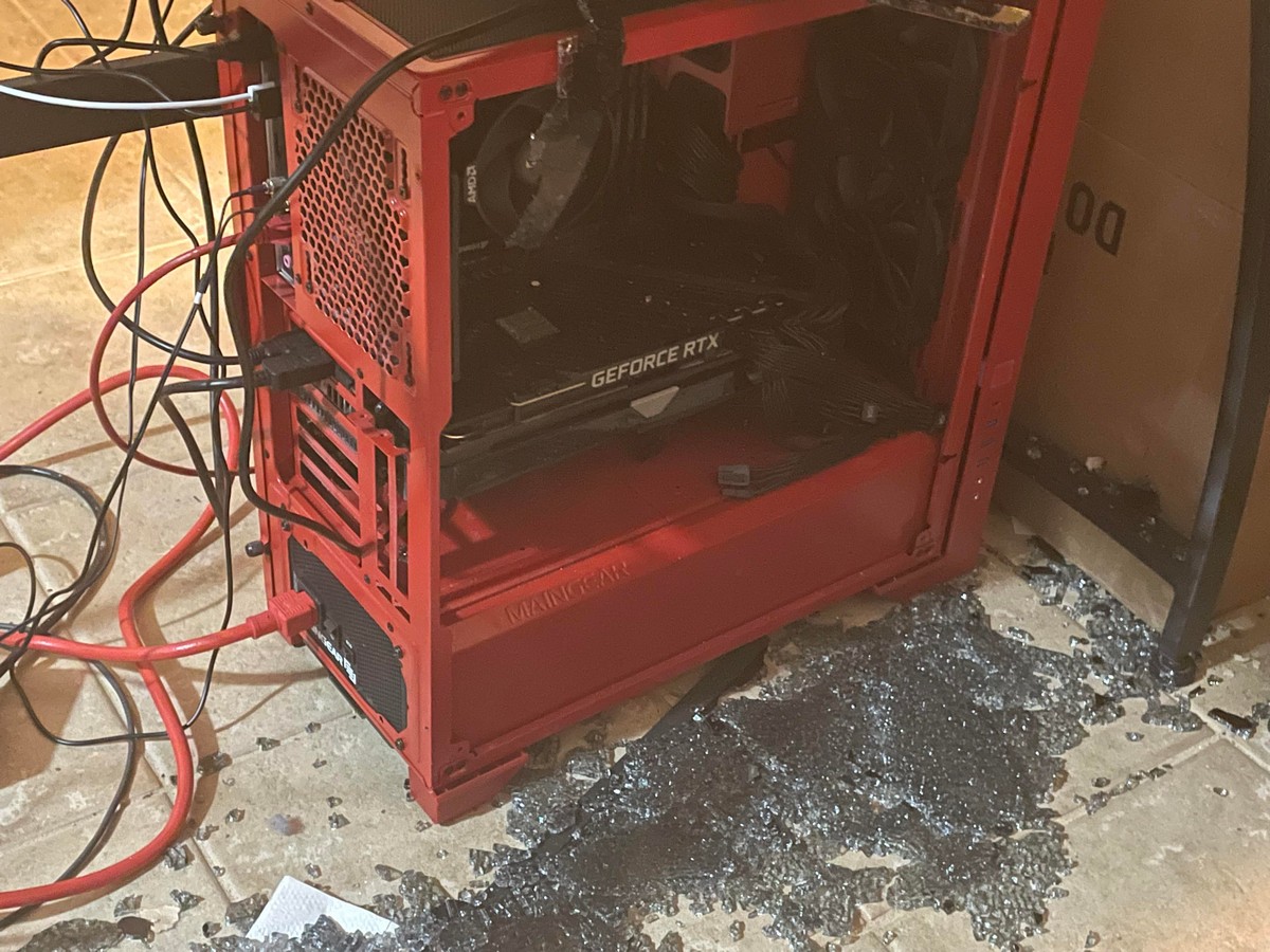 Bad Days Happen (27 pics)