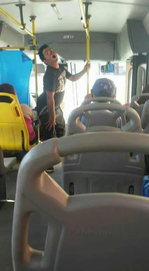 Strange People On Public Transport (19 pics)