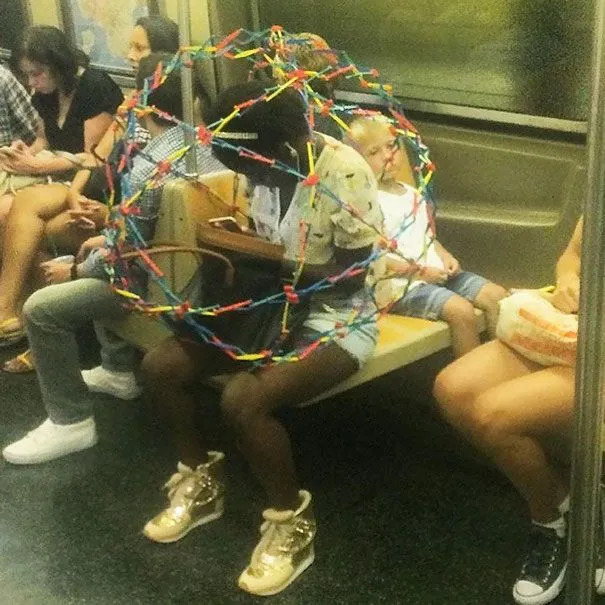 Strange People On Public Transport (19 pics)