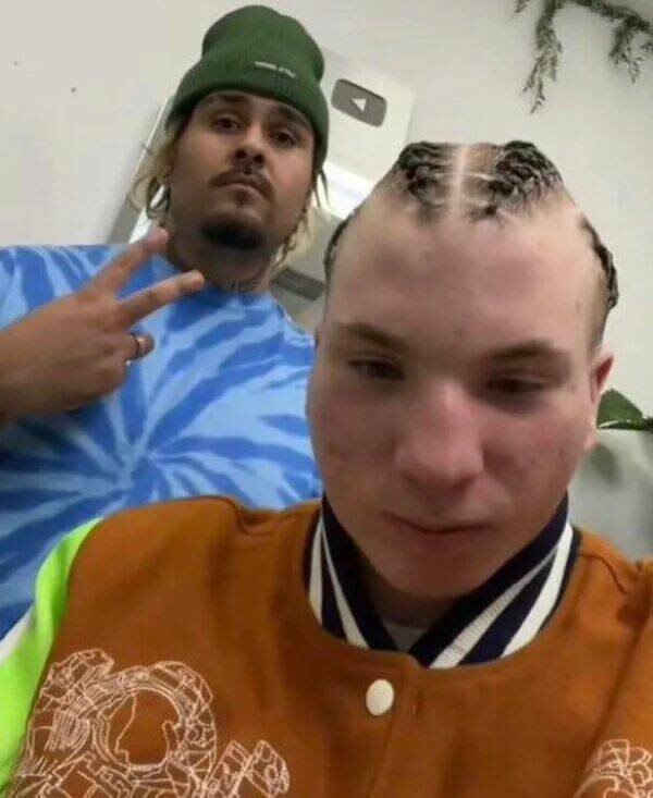 Awful Haircuts (25 pics) Awful Haircuts (25 pics)