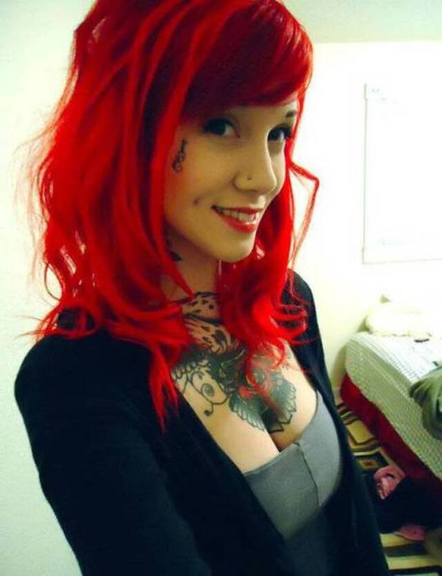 Tattooed Girls (21 pics)