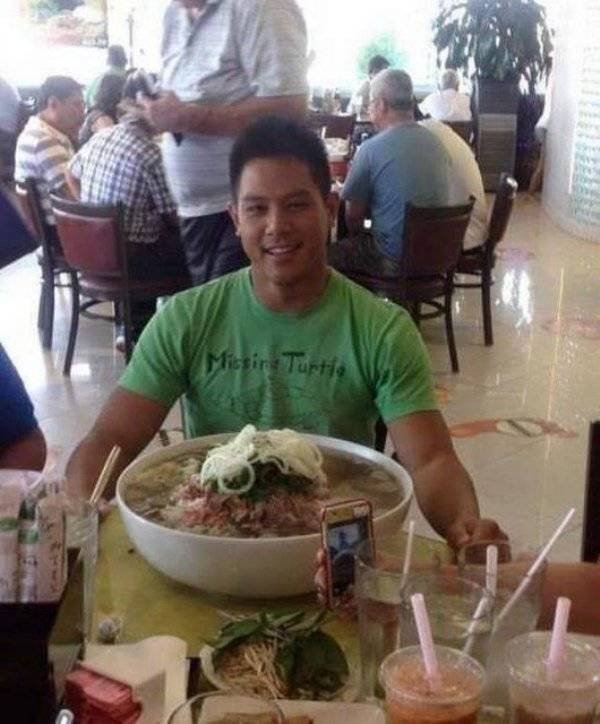 Giant Things (23 pics)