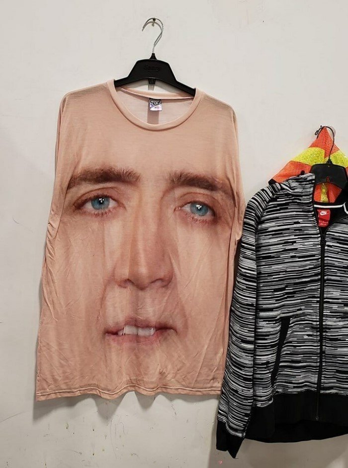 Strange Finds In Thrift Shops (19 pics)