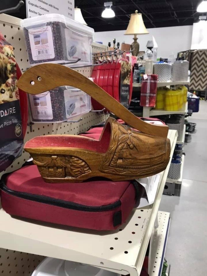 Strange Finds In Thrift Shops (19 pics)