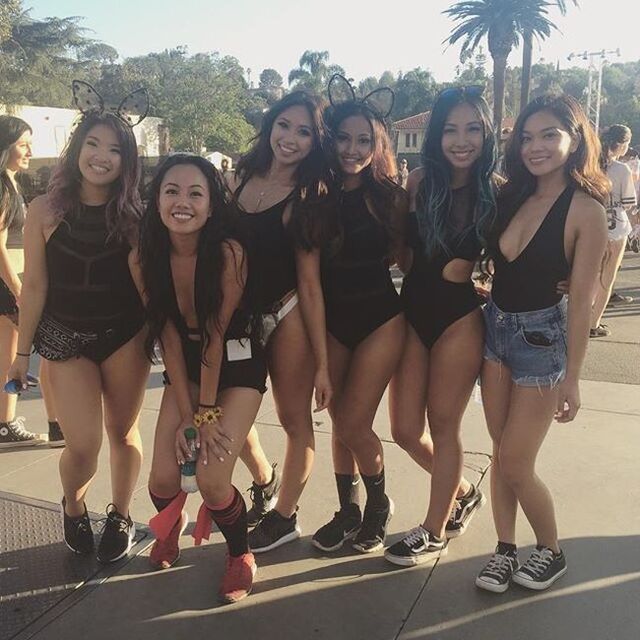 Asian Girls (21 pics)