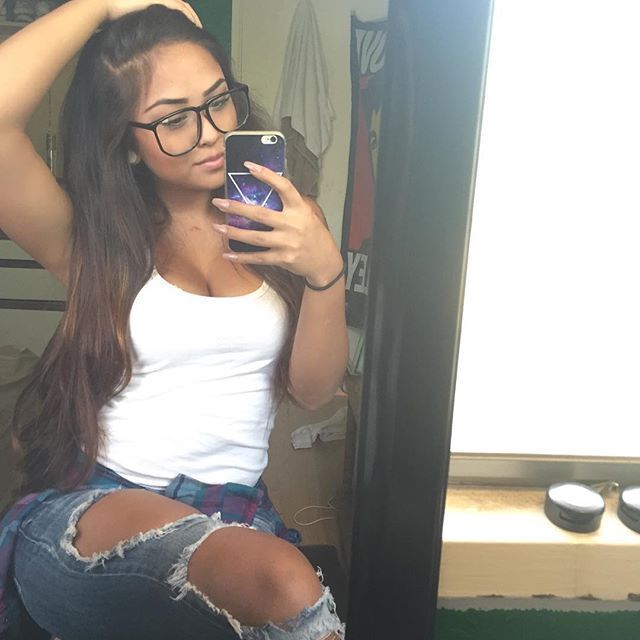Asian Girls (21 pics)