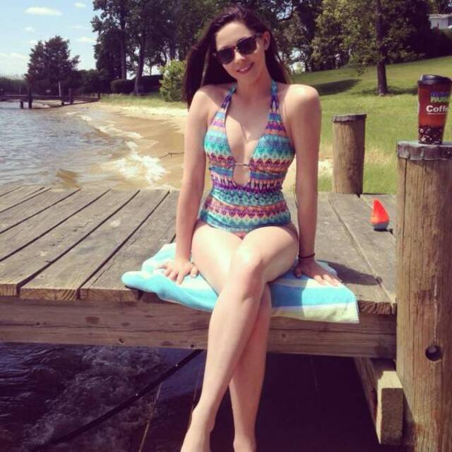 Bikini Girls (20 pics) Bikini Girls (20 pics)
