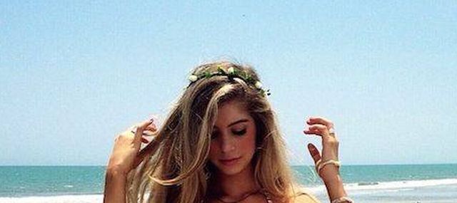 Bikini Girls (20 pics)