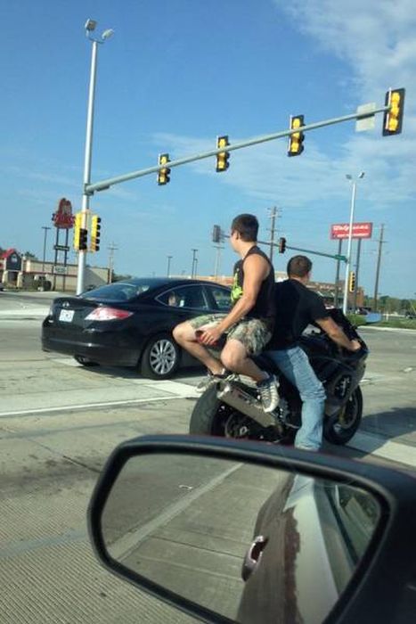 They Don't Care About Safety (23 pics)